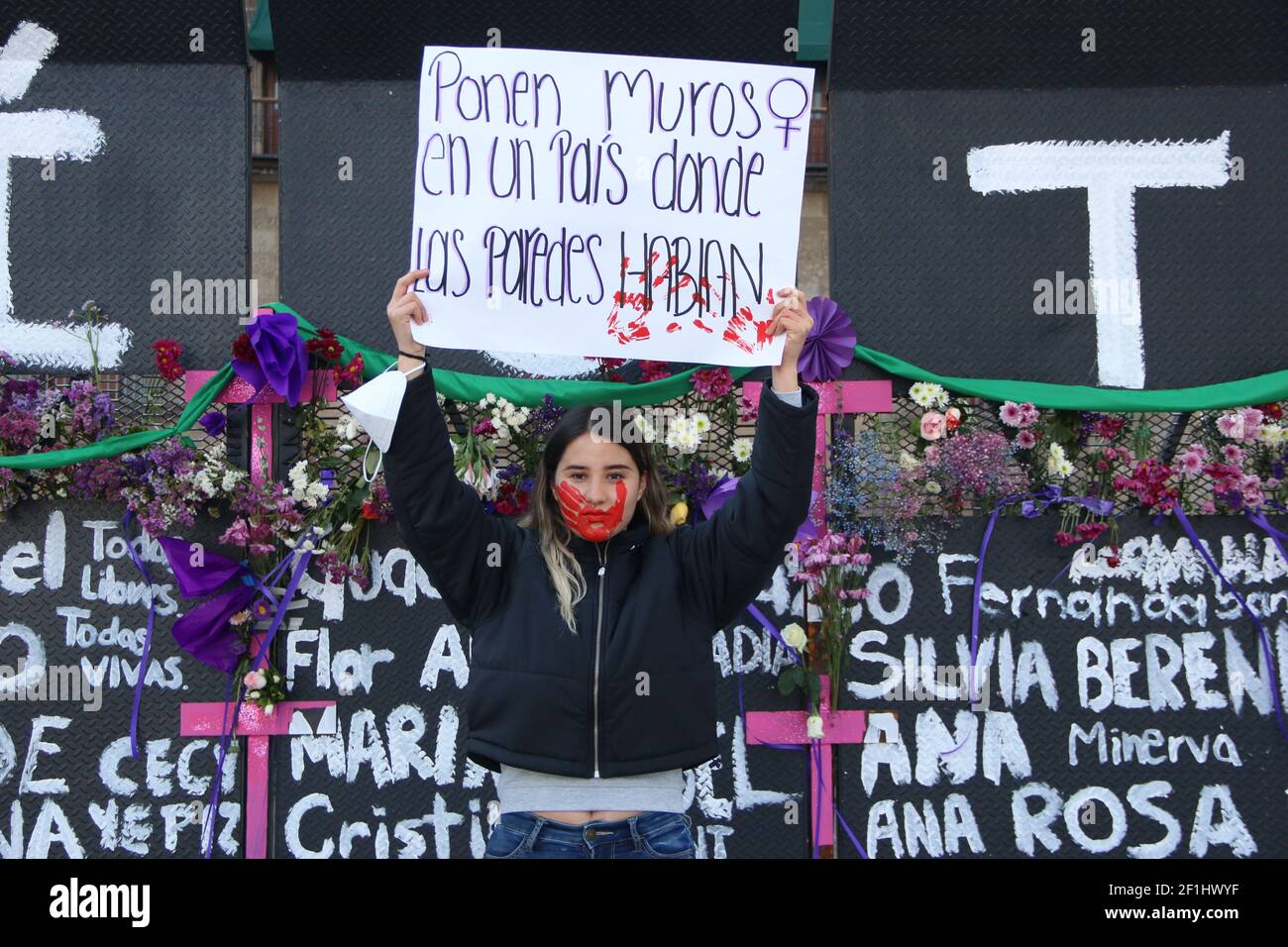 Mexiko-Stadt, 8. März 2021. Proteste in Zocalo und im Nationalpalast während des Internationalen Frauentags Credit: Andrea Quintero/Alamy Live News Credit: Andrea Quintero/Alamy Live News Stockfoto