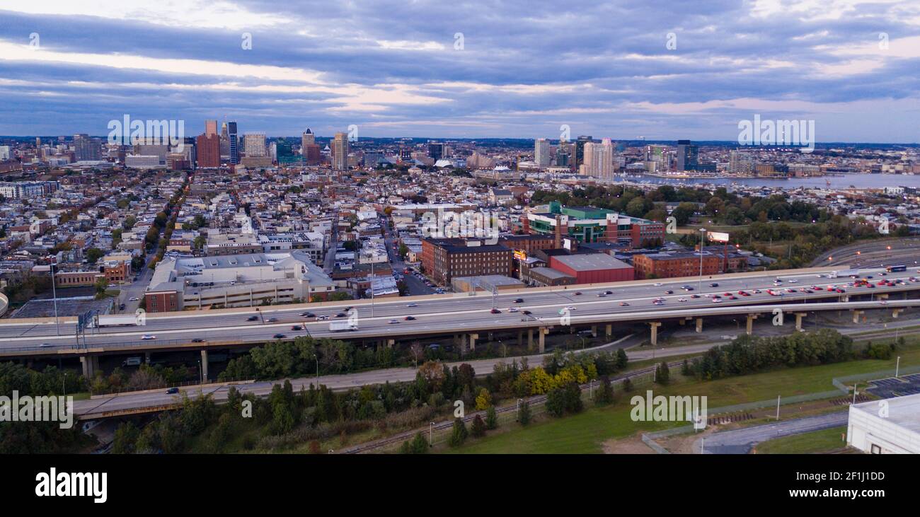 Luftaufnahme Über Baltimore Downtown City Skyline Inner Harbor Stockfoto
