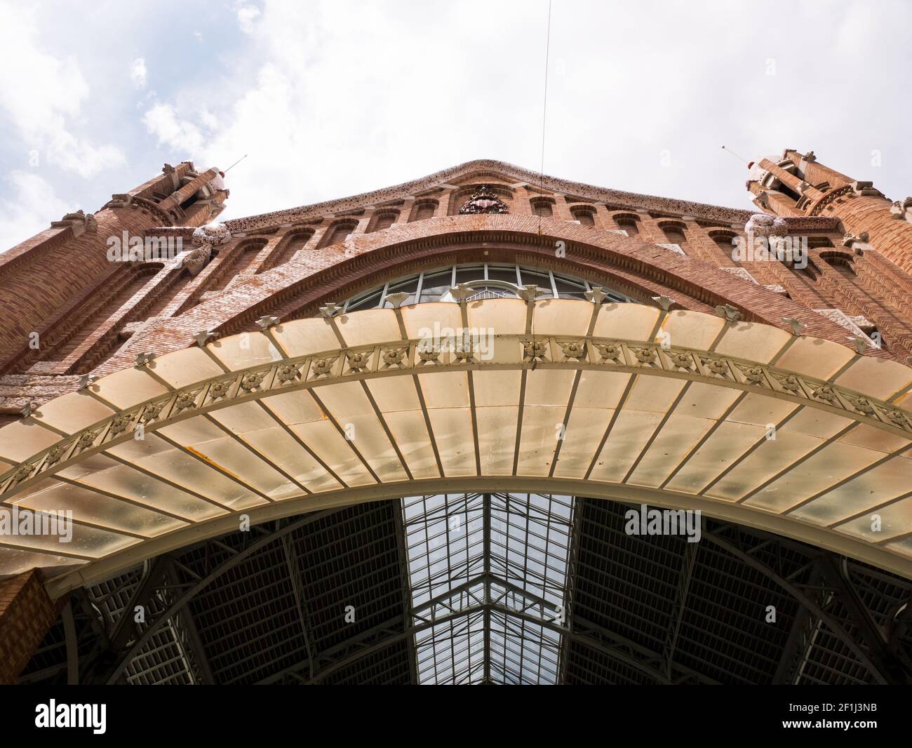 Außenfassade des Mercado de la Colon Valencia, Spanien Stockfoto