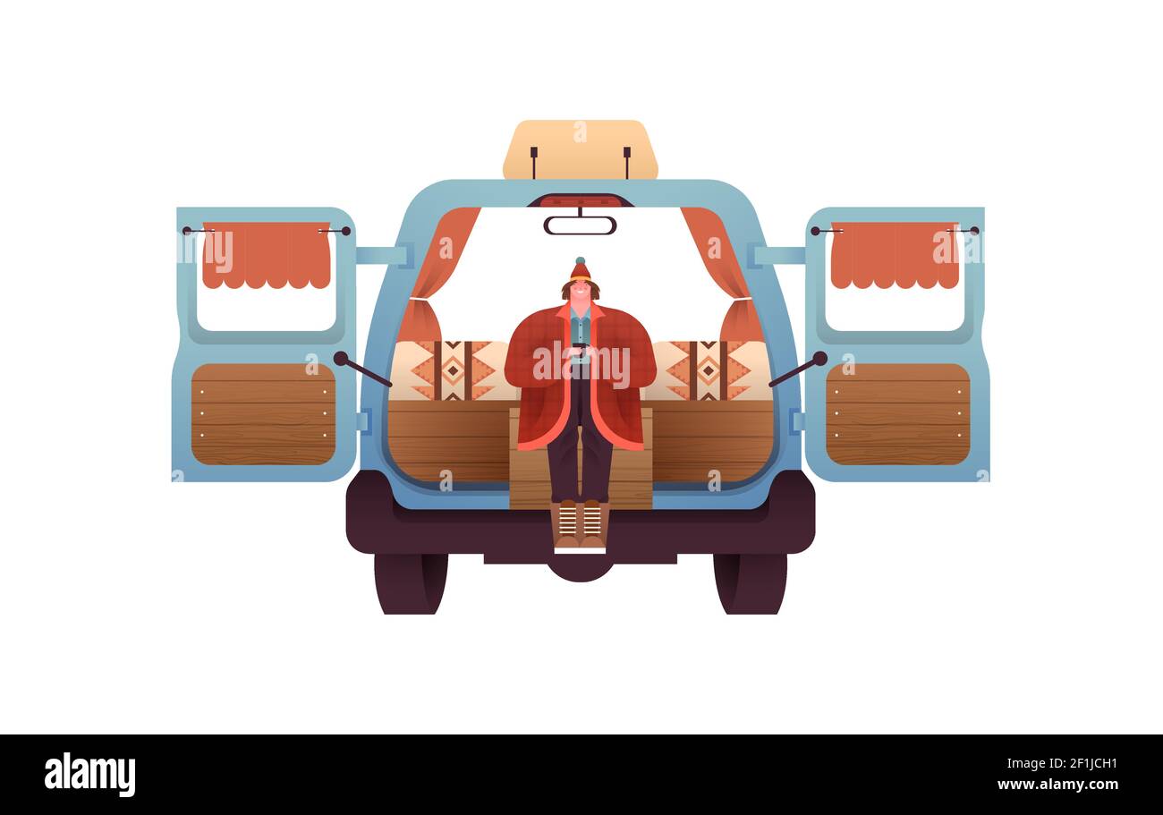 Glückliche Frau im Rücken von Wohnmobil van, Wohnmobil RV Fahrzeug auf isolierten weißen Hintergrund. Moderne flache Cartoon Figur Illustration für Outdoor-Camp Stock Vektor