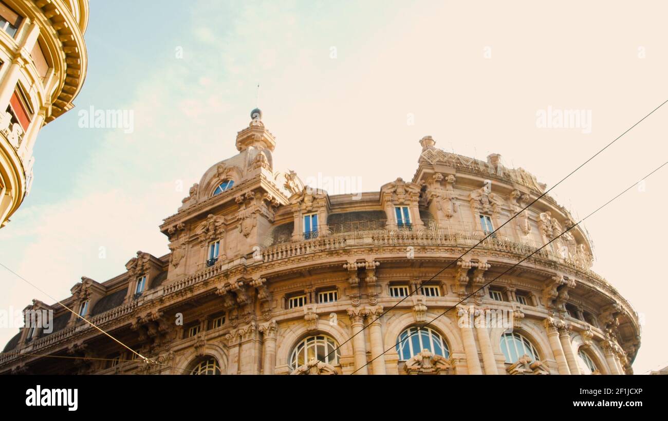 Piazza De Ferrari, der Hauptplatz von Genua, befindet sich im Herzen der Stadt Stockfoto