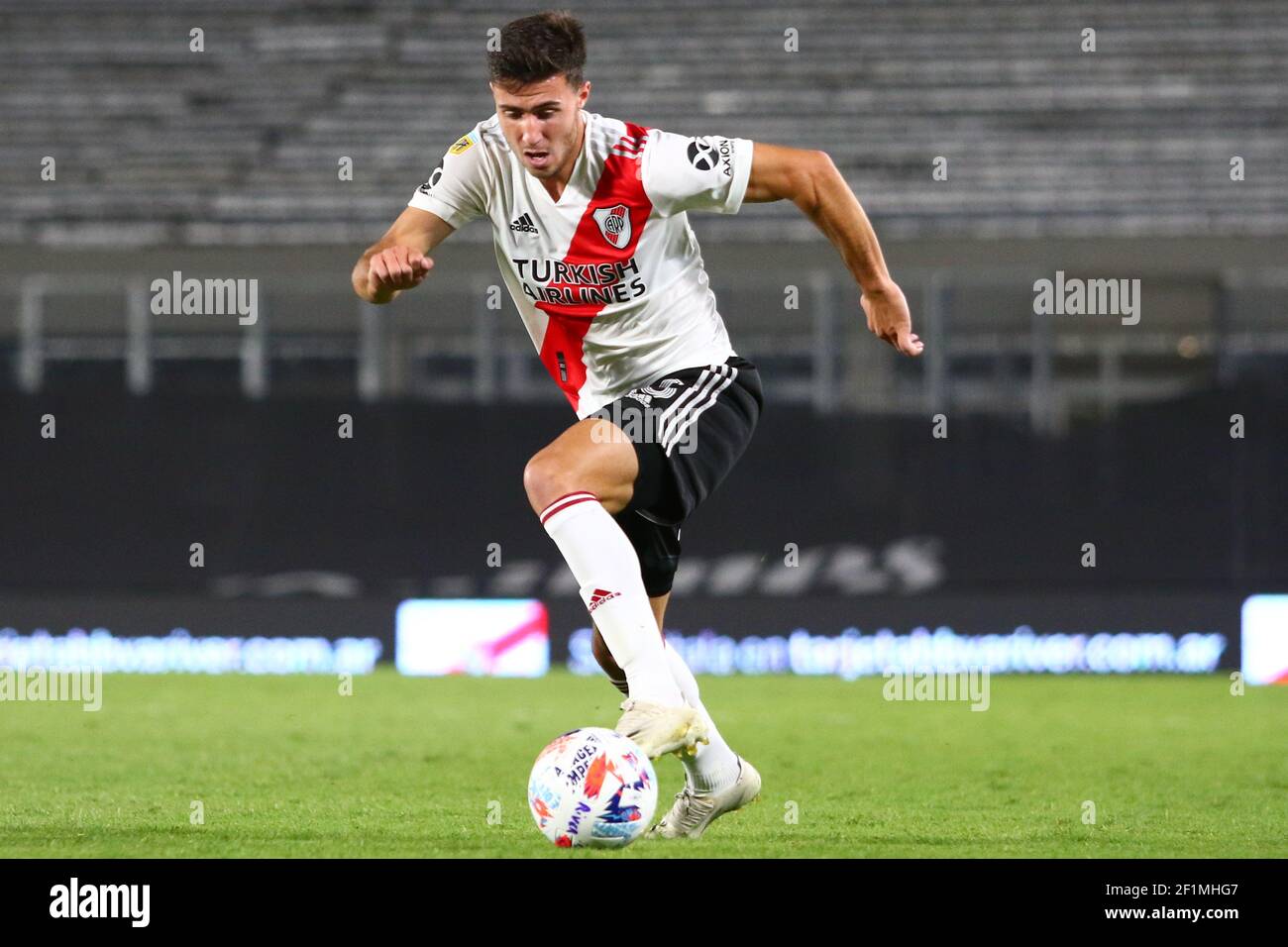 BUENOS AIRES, 8,03.2021: Während des Spiels zwischen River Plate und Argentinos Juniors für Argentinian League Soccer (Foto: Néstor J. Beremblum) Stockfoto