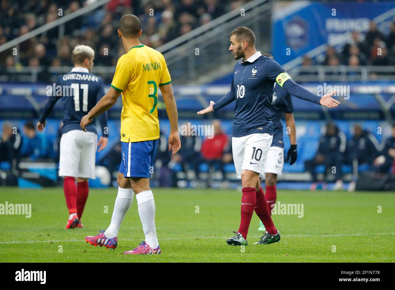 Karim Benzema (Fra) unzufrieden während des internationalen Freundschaftsspiels zwischen Frankreich und Brasilien im Stade de France in Saint Denis (nördlich von Paris), am 26. märz 2015 - Foto Stephane Allaman / DPPI Stockfoto