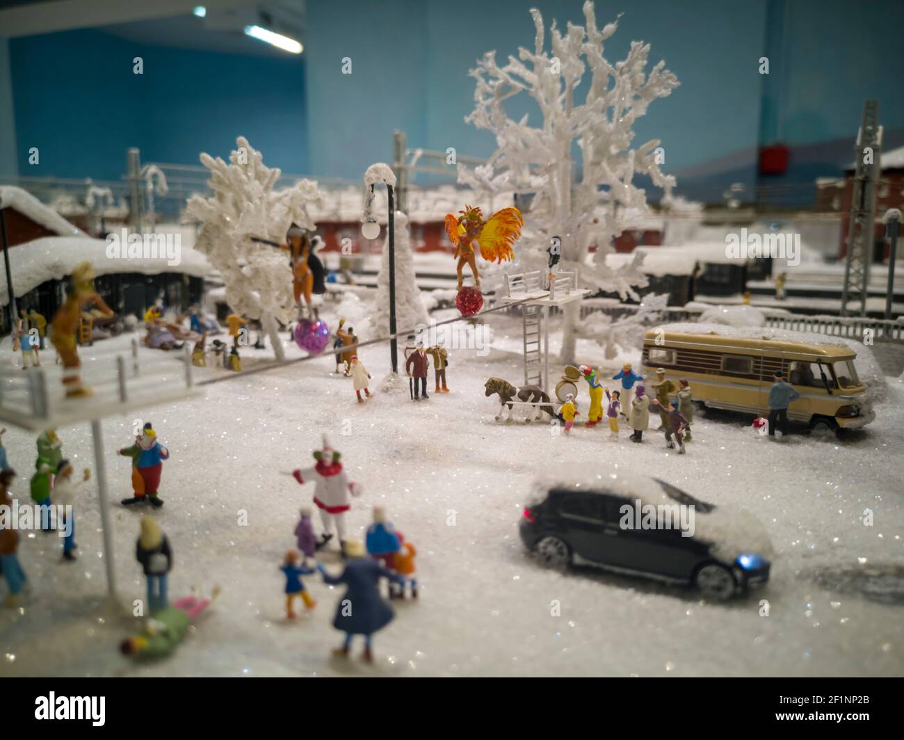 Hamburg, Deutschland - 11,3.2018. Eine Winterszene im größten Modelleisenbahn-Diorama der Welt, Wonderland. Verschiedene Städte und Szenen der Modelleisenbahnwelt. Stockfoto