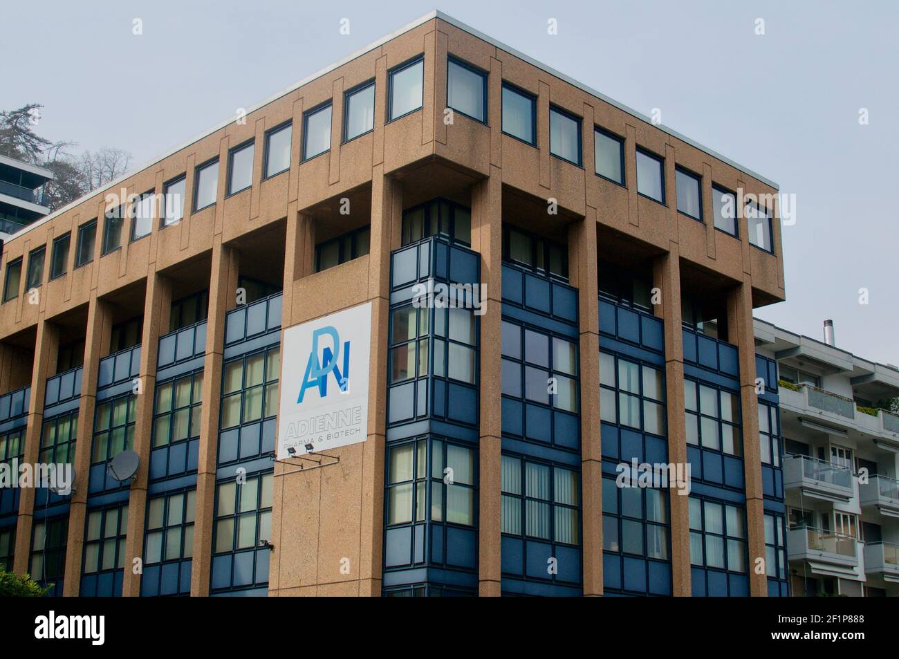 Lugano, Schweiz - 9th. März 2021 : Sitz der Adienne Pharma & Biotech SA in Lugano, Schweiz. Adienne Pharma & BioNTech Unternehmen wil Stockfoto