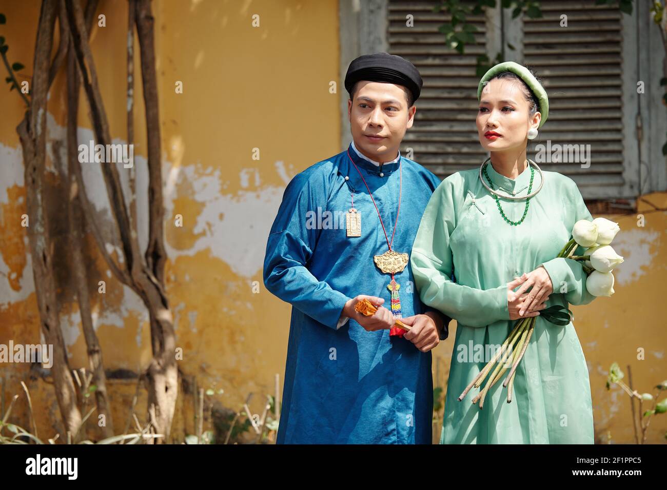 Vietnamesisches Hochzeitskleid Stockfotos Und Bilder Kaufen Alamy