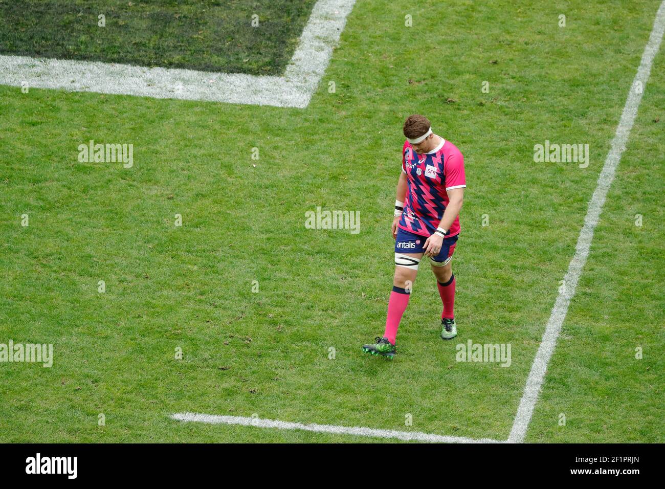 Pascal Pape (Stade Francais) verließ das Spiel, nachdem er eine rote Karte für den Kampf im Spiel während der französischen Meisterschaft erhalten hatte Top 14 Rugby Union Spiel zwischen Stade Francais Paris und Racing Metro 92 am 30. April 2017 im Jean Bouin Stadion in Paris, Frankreich - Foto Stephane Allaman / DPPI Stockfoto