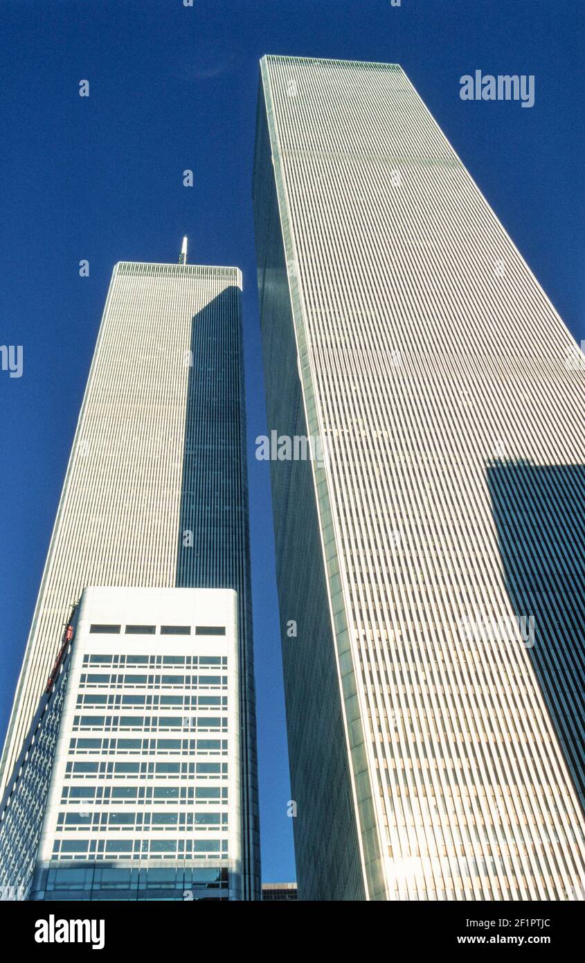1999 New York Skyline mit den WTC Twin Towers des New York World Trade Center und Lower