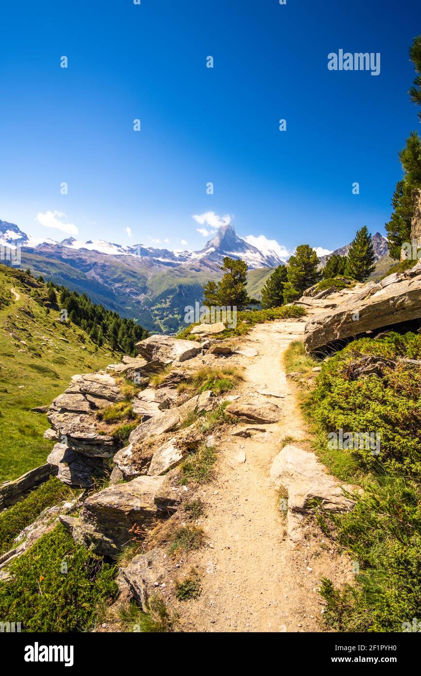 Fußweg zum sagenhaften Matterhorn Stockfoto