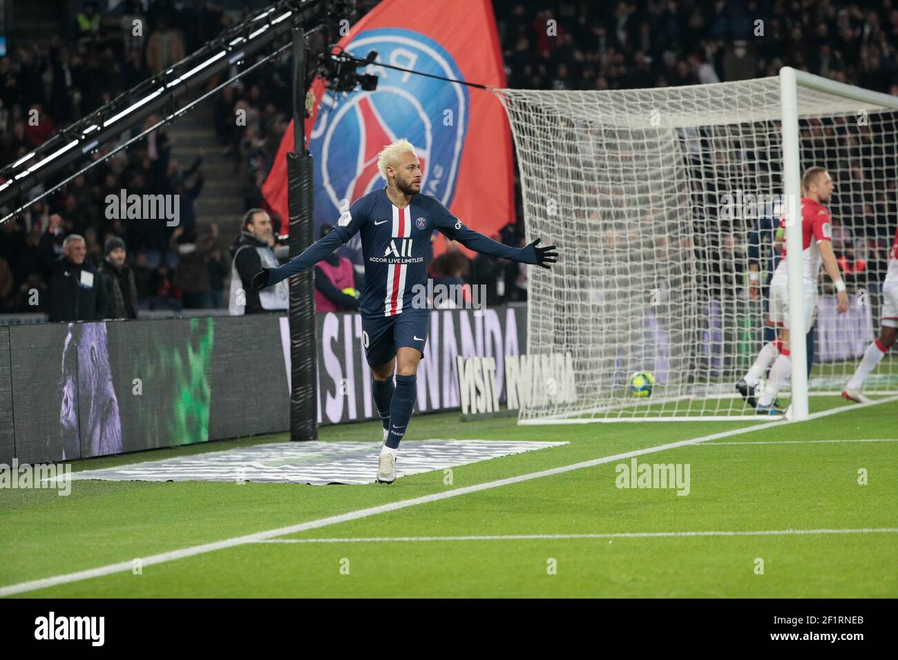 Neymar da Silva Santos Junior - Neymar Jr (PSG) erzielte ein Tor gegen Benjamin LECOMTE (AS Monaco) , Feier, während der französischen Meisterschaft L1 Fußballspiel zwischen Paris Saint-Germain und AS Monaco am 12. Januar 2020 im Parc des Princes Stadion in Paris, Frankreich - Foto Stephane Allaman / DPPI Stockfoto