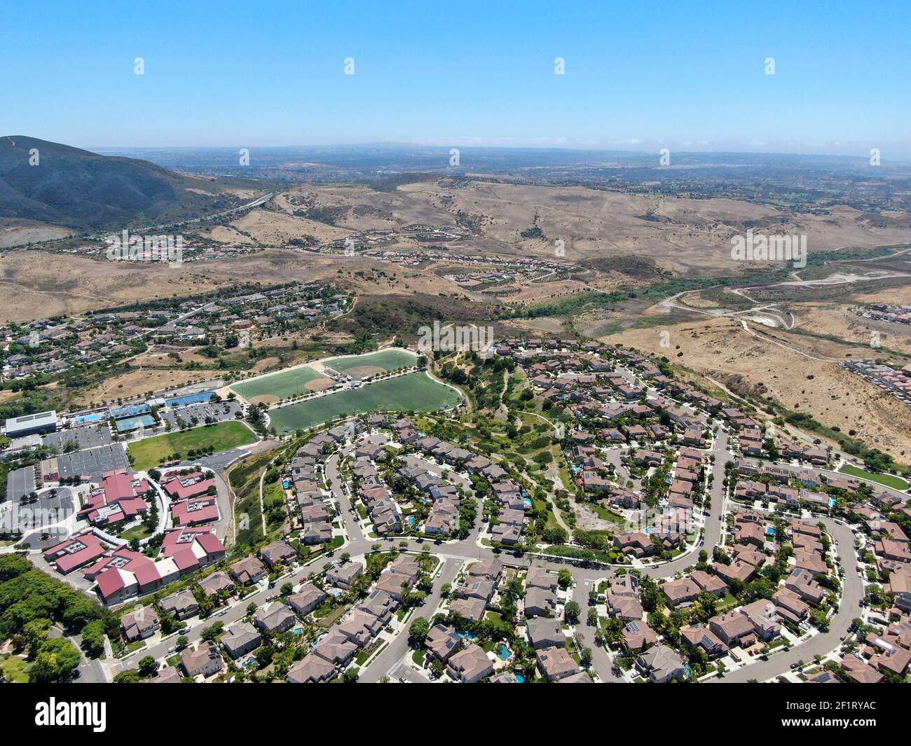 Luftaufnahme des Vorstadtviertels mit großen Villen in San Diego Stockfoto