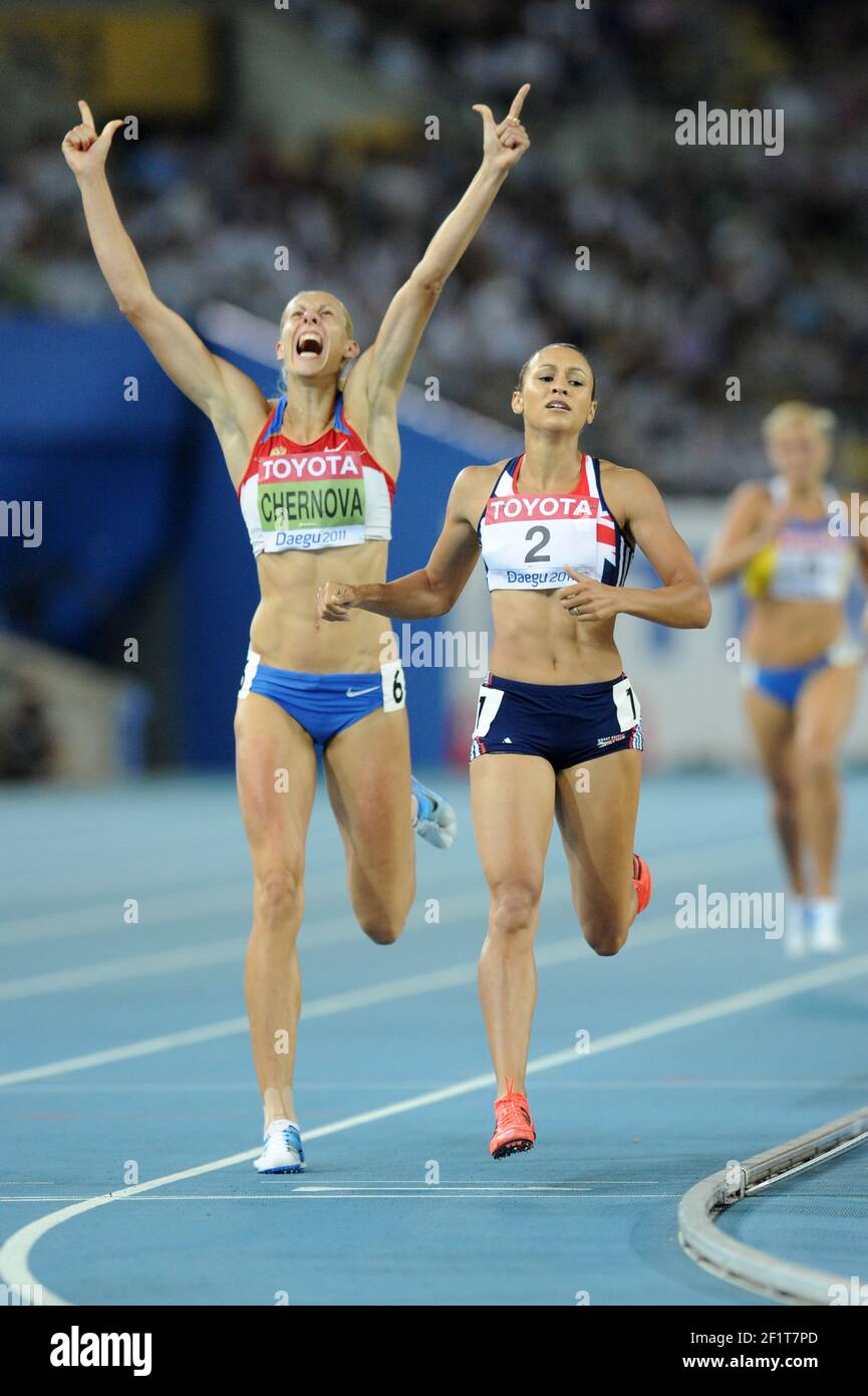 LEICHTATHLETIK - IAAF WELTMEISTERSCHAFTEN 2011 - DAEGU (KOR) - TAG 4 - 30/08/2011 - FOTO : STEPHANE KEMPINAIRE / KMSP / DPPI - 800 M - SIEBENKAMPF - FINALE - SIEGER - TATYANA CHERNOVA (RUS) Stockfoto