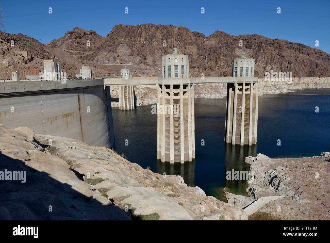 Einlasstürme auf der Arizona-Seite, Hoover Dam, Arizona, Nevada, USA Stockfoto