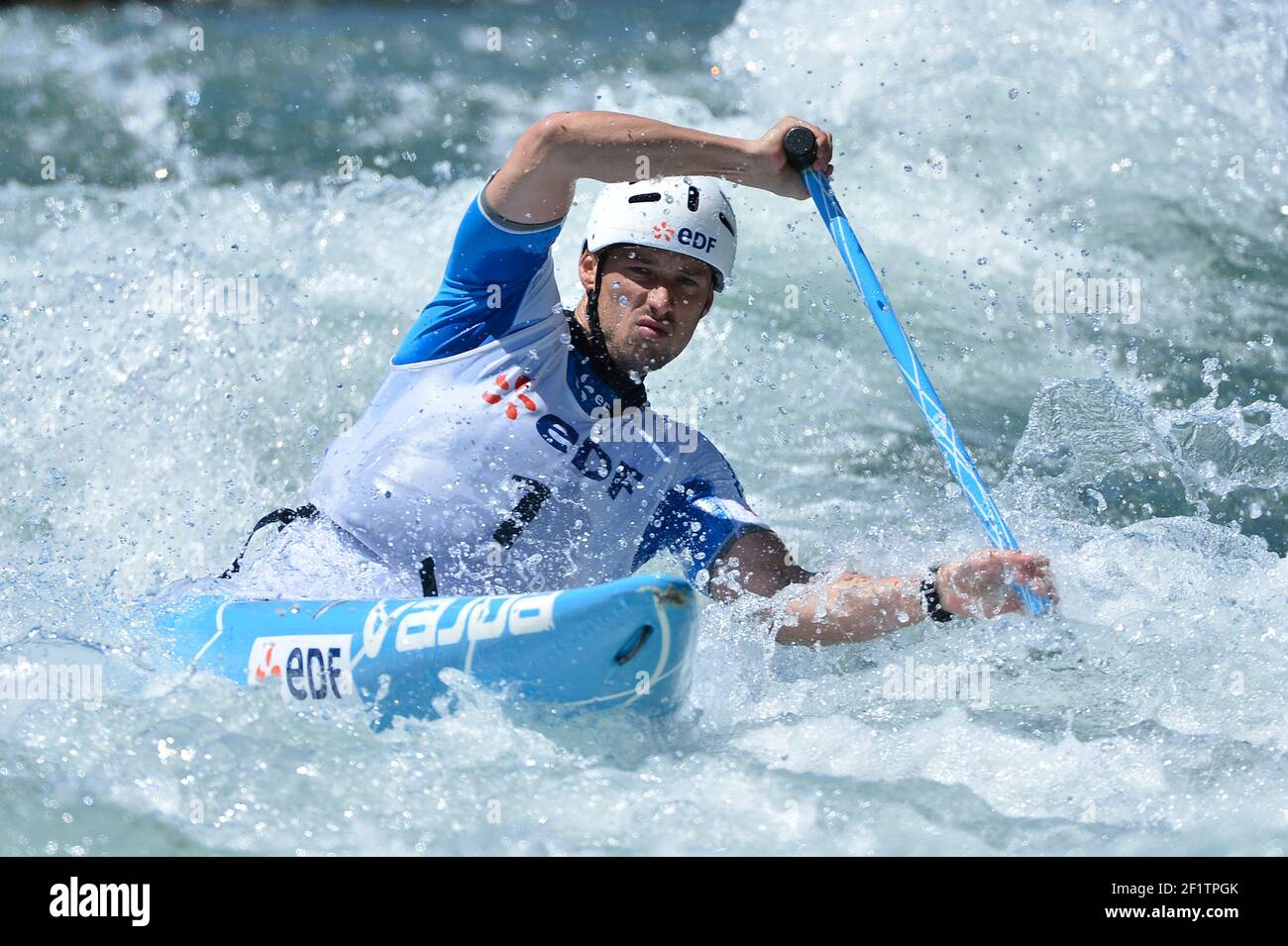 KANU - 2012 ICF SLALOM WORLD CUP - PAU (FRA) - 14 BIS 17/06/2012 - FOTO JULIEN CROSNIER / KMSP / DPPI - KANUFAHRER - DENIS GARGAUD CHANUT (FRA) Stockfoto