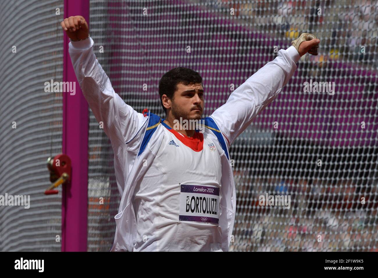 LONDON OLYMPIC GAMES 2012 - OLYMPIC STADIUM , LONDON (DE) - 03/08/2012 - FOTO : JULIEN CROSNIER / KMSP / DPPIATHLETICS - MEN'S S HAMMERWURF - JEROME BORTOLUZZI (FRA) Stockfoto