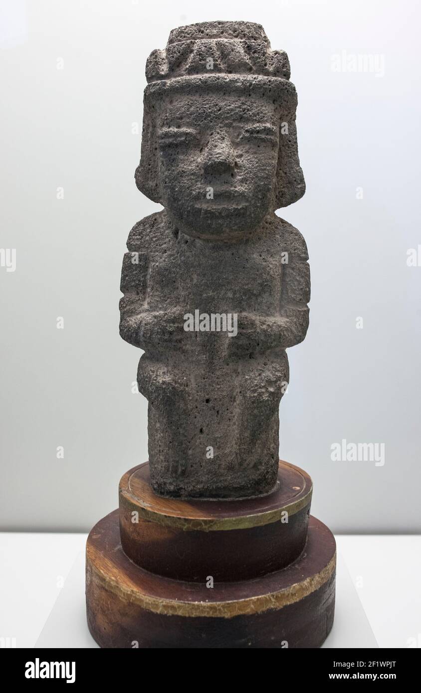 Nicoya Steinfigur, die einen Häuptling darstellt. Zeitraum 5. 500 AC. Costa Rica. Museum of the Americas, Madrid, Spanien Stockfoto