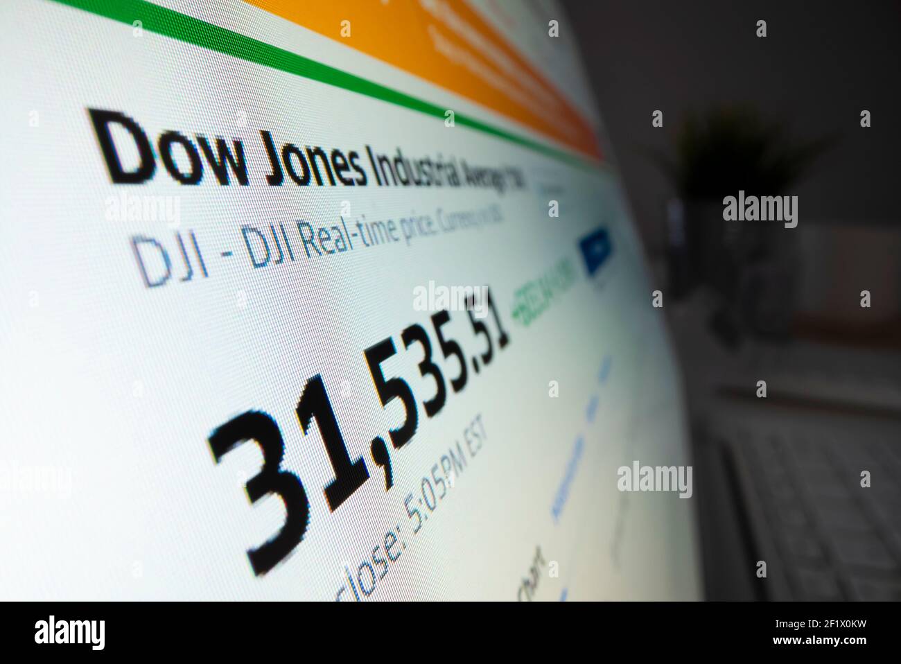 Nahaufnahme des Dow Jones Index auf der Yahoo Finance Webseite Stockfoto