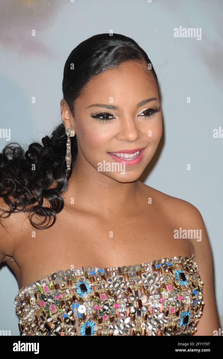 Ashanti bei 2009 Jenesse Silver Rose Gala & Auction im Beverly Hills Hotel am 04, 9, 2009 in Beverly Hills, ca. Stockfoto