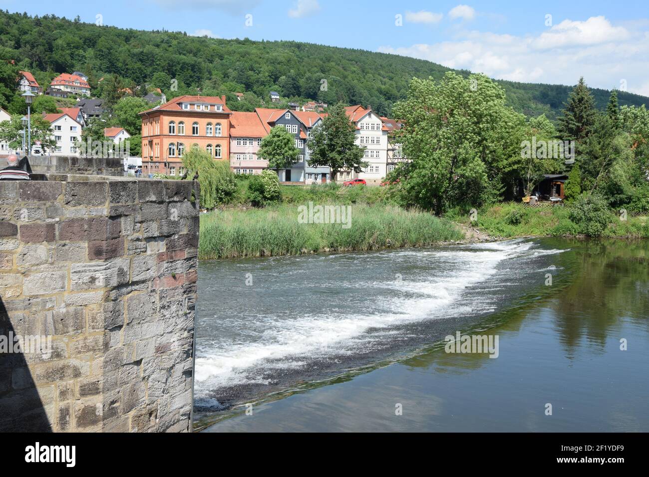 Werra an der alten Werra-Brücke in Hannoversch Münden Stockfoto