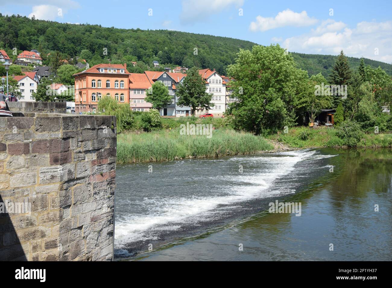 Werra an der alten Werra-Brücke in Hannoversch Münden Stockfoto
