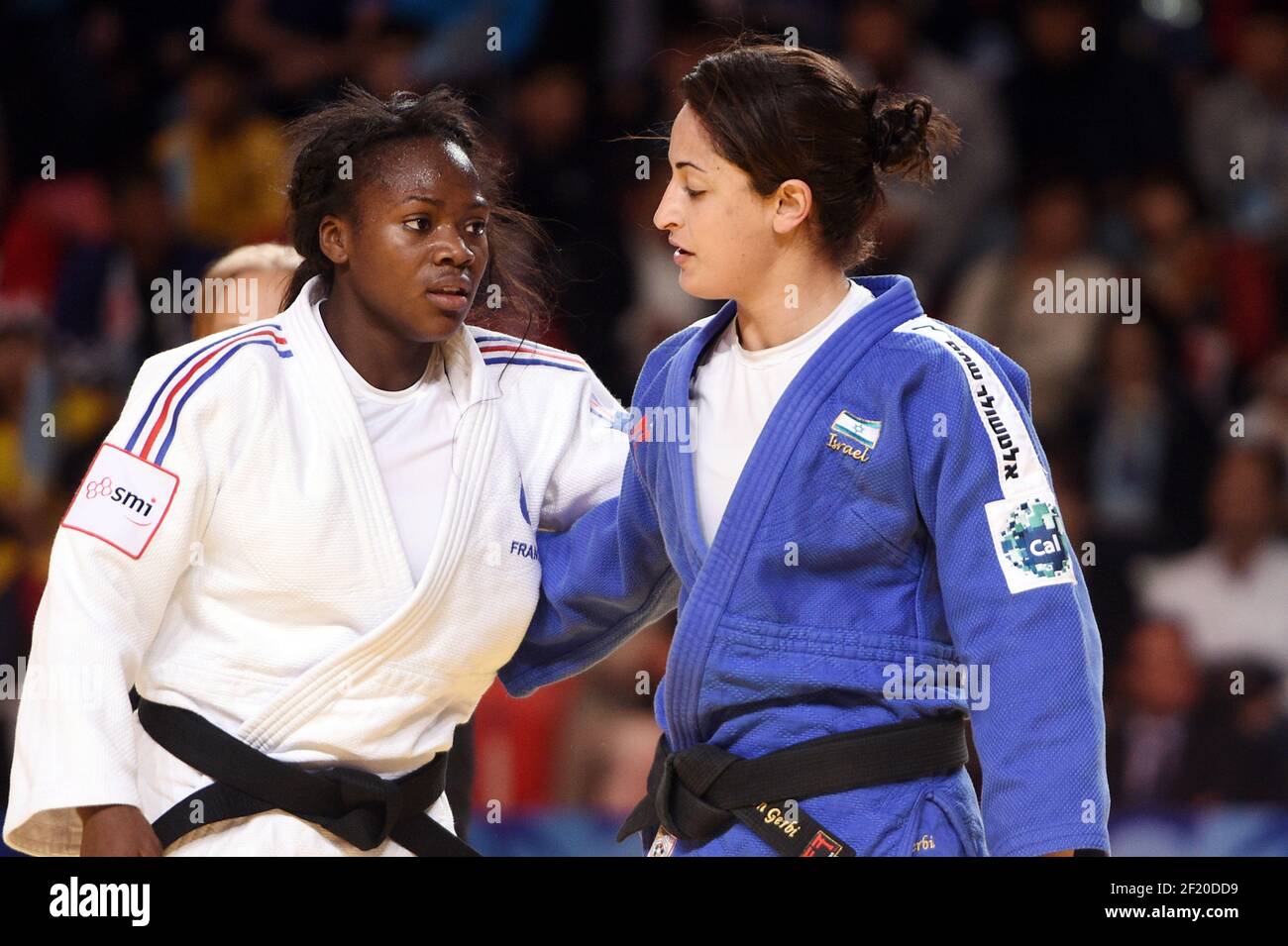 Clarisse Agbegnenou aus Frankreich tritt bei der Judo-Weltmeisterschaft 2015 in Astana, Kasachstan, am 27. August 2015 in der Halbfinalklasse der Frauen -63kg gegen Yarden Gerbi aus Israel an. Foto Philippe Millereau / KMSP / DPPI Stockfoto