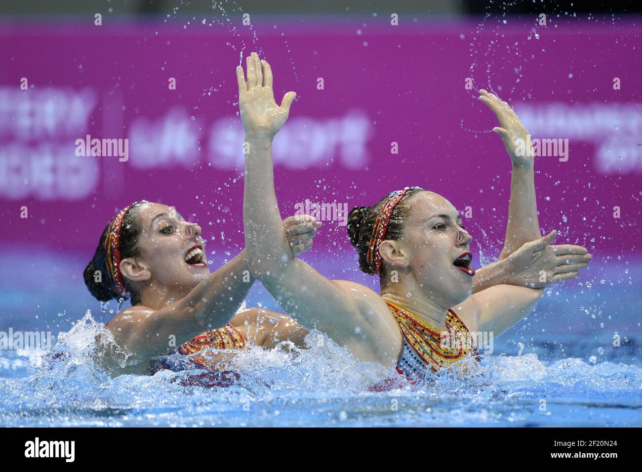 Laura Auge und Margaux Chretien für Frankreich treten im Synchronschwimmen Duet Free Preliminary während der len European Aquatics Championships London 2016, Tag 2, am 10. Mai 2016 im Aquatics Centre im Queen Elizabeth Olympic Park, in London, England - Foto Stephane Kempinaire / KMSP / DPPI Stockfoto