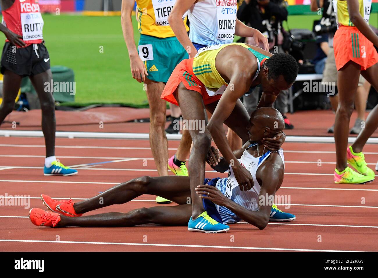 Muktar Edris (ETH) gewinnt die Goldmedaille und Mohamed Farah (GBR) gewinnt die Silbermedaille in 5000 Metern Männer während der Leichtathletik-Weltmeisterschaften 2017, im Olympiastadion, in London, Großbritannien, Tag 9, Am 12th. August 2017 - Foto Julien Crosnier/ KMSP / DPPI Stockfoto