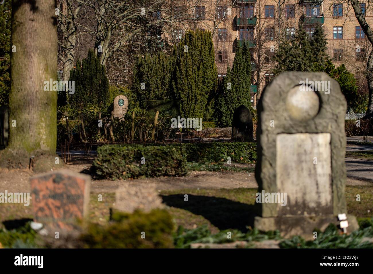 Garnison Friedhof (Dänisch: Garnisons Kirkegård) ist ein Friedhof in Kopenhagen, Dänemark. Es wurde 1671 eingeweiht Stockfoto