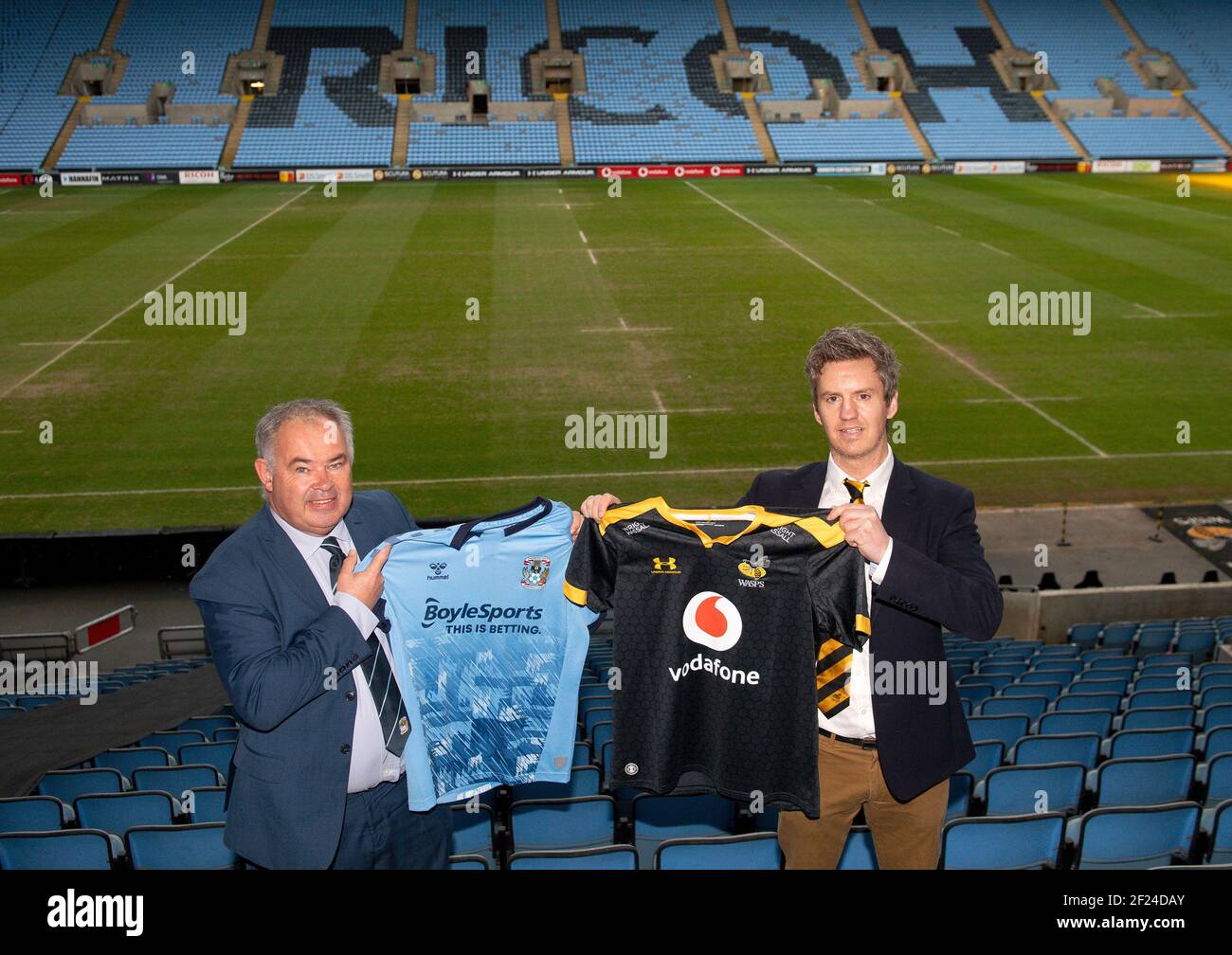 Dave Boddy, Chief Executive von Coventry City, und Stephen Vaughan, Wasps Group Chief Executive, in der RICOH Arena in Coventry, nachdem angekündigt wurde, dass Coventry City ab der nächsten Saison für ihre Heimspiele ins Stadion zurückkehren würde. Bild Datum Mittwoch, 10. März 2021. Bilddatum: Mittwoch, 10. März 2021. Stockfoto