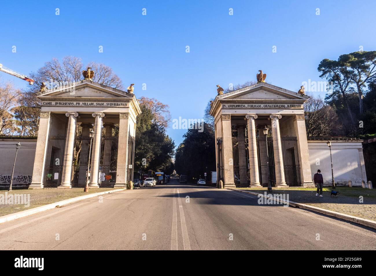 Monumentaler Eingang zur Villa Borghese von piazzale Flaminio - Rom, Italien Stockfoto