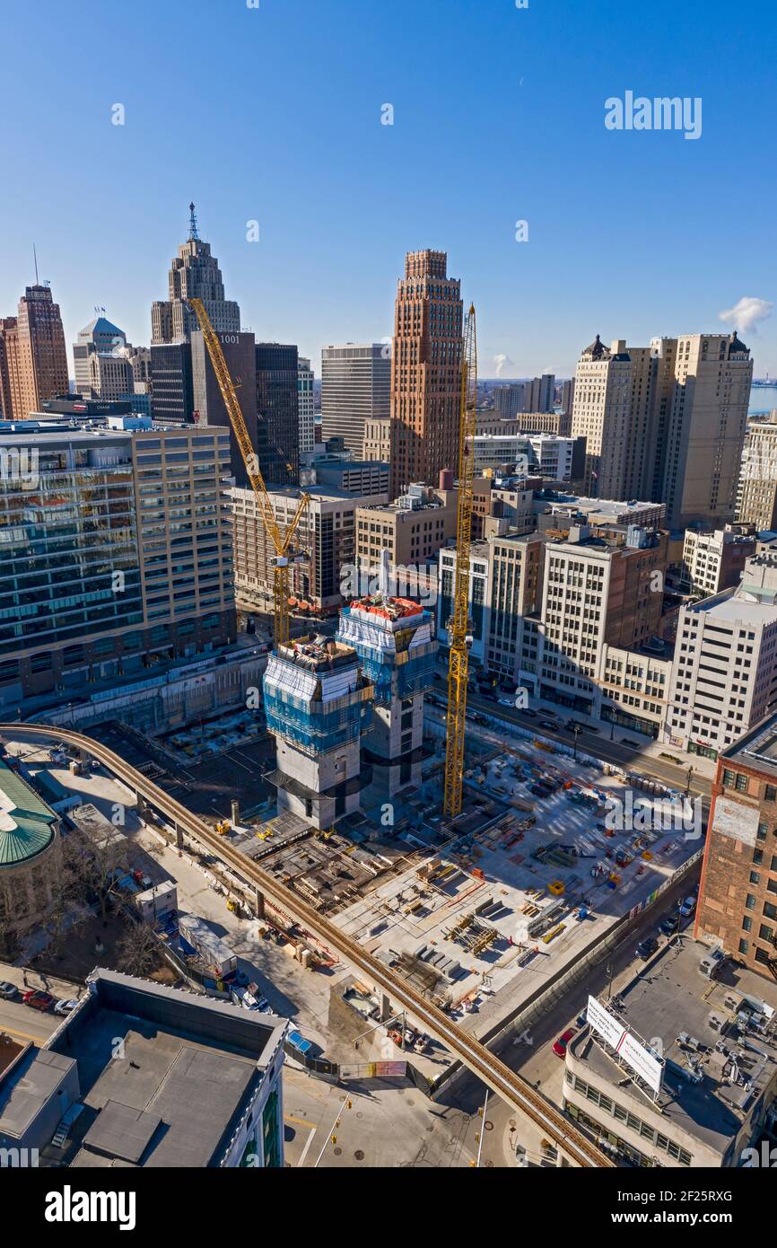 Detroit, Michigan - Bau eines Wolkenkratzers, der eines der höchsten Gebäude in Michigan sein wird. Das Gebäude, auf dem Gelände des alten Hudson's Stockfoto