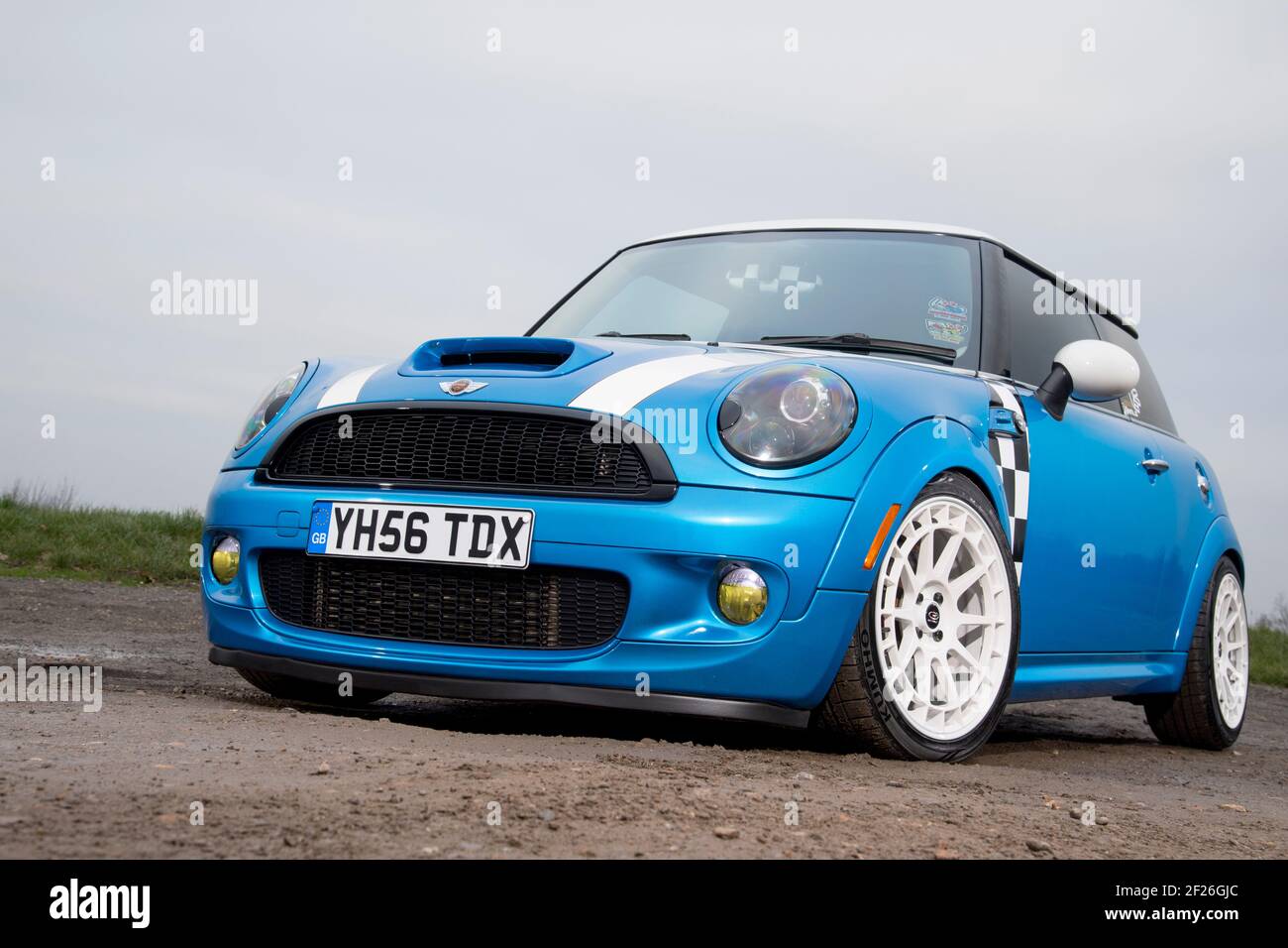 Modifiziertes R56 Mini Cooper S kompaktes britisches Heißluke-Auto Stockfoto