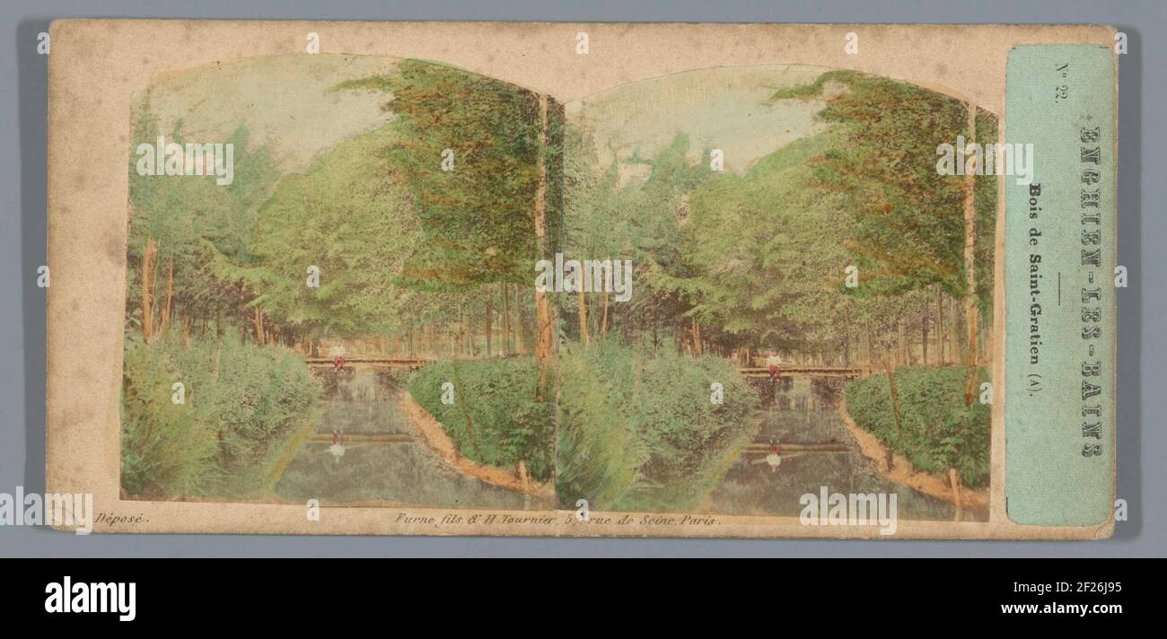 Brücke über einen Fluss im Wald von Saint-Gratien; Bois de Saint-Gratien (A); Enghien-les-Bains .. Stockfoto