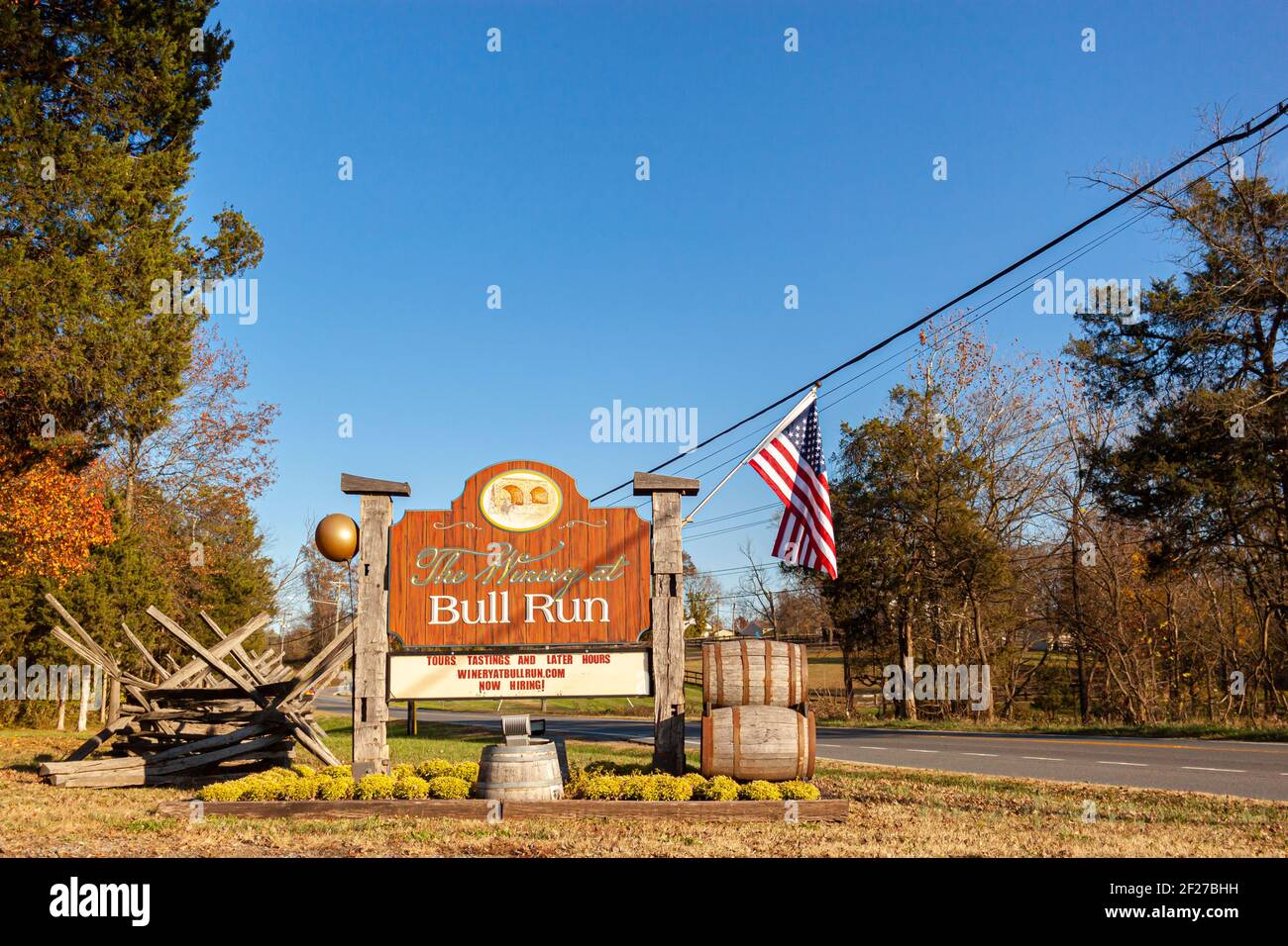 Manassas, VA, USA 11-14-2020: Winery at Bull Run ist ein lokaler Weinberg am Lee Highway in der Nähe des historischen Manassas National Battlefield. Amer Stockfoto