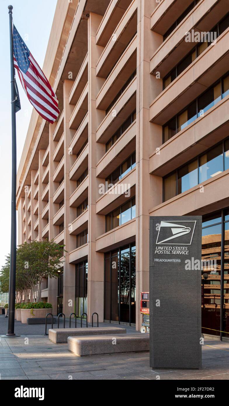 Washington DC, USA 11-02-2020: Außenansicht des Hauptquartiers der US-Post in der L'Enfant Plaza Washington DC 475. Stockfoto