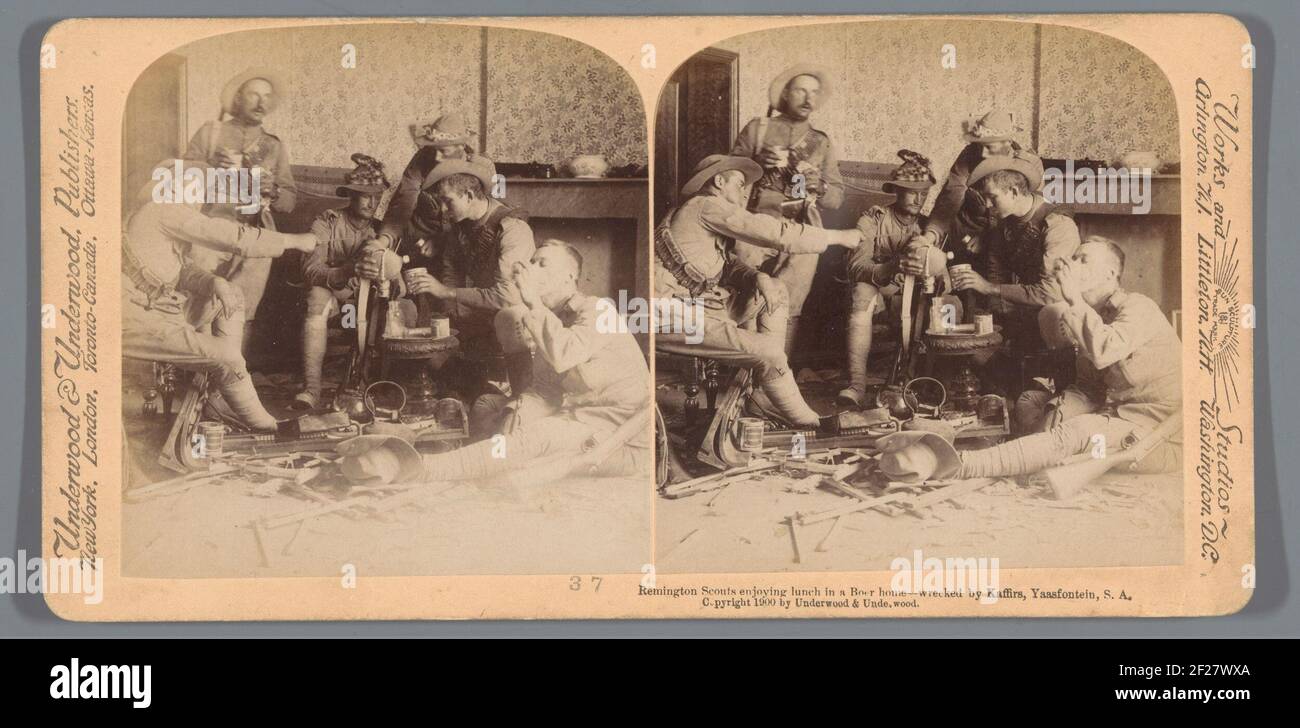 Remington Scouts genießen Mittagessen in einem Buren-Haus - zerstört von Kaffirs, Yaasfontein, Südafrika.. Stockfoto