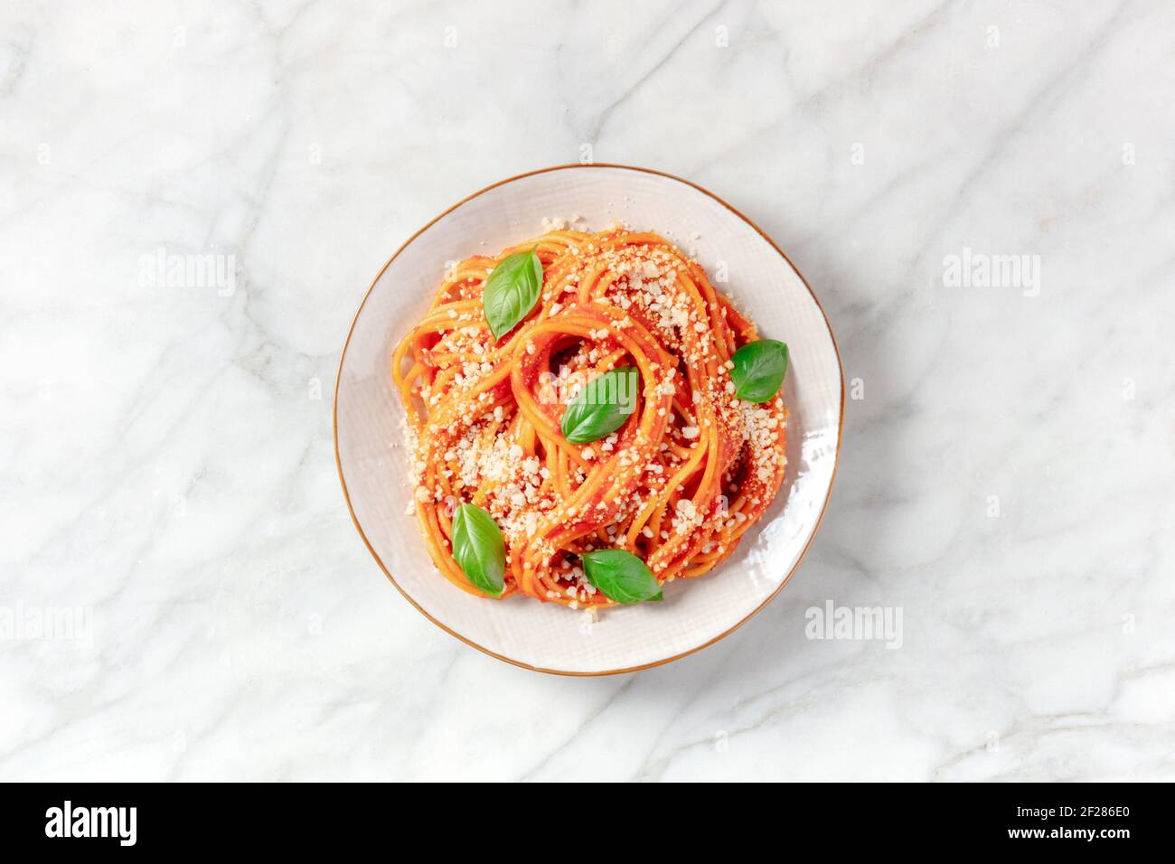 Italienische Pasta. Spaghetti mit Tomatensauce Stockfoto