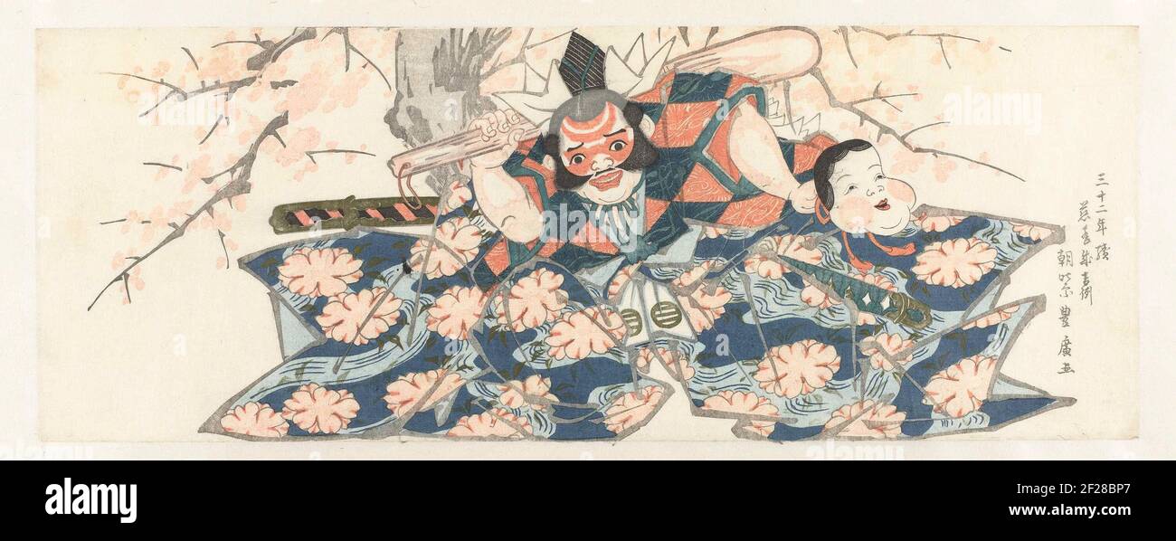 Asahina Saburo mit Stößel und Maske; Samurai Asahina Saburo in verschiedenen Rollen. Die Kriegerin Asahina Saburo, mit einem Entwurf von Angesicht zu Hand, mit einer Fledermaus in der rechten Hand, hält eine Fledermaus in der rechten Hand und eine Glücksgöttin Maske, okame, in der linken. Seine Hose hat ein Muster von Kirschblüten, die in einem hellblauen Fluss schweben. Frühlingsblüte im Hintergrund. Die Maske und die Fledermaus beziehen sich auf eine Art Tag zwischen Hofdames und dem alten Hof. Der Glaube war, dass derjenige, der getickt wurde, im folgenden Jahr heiraten würde. Stockfoto