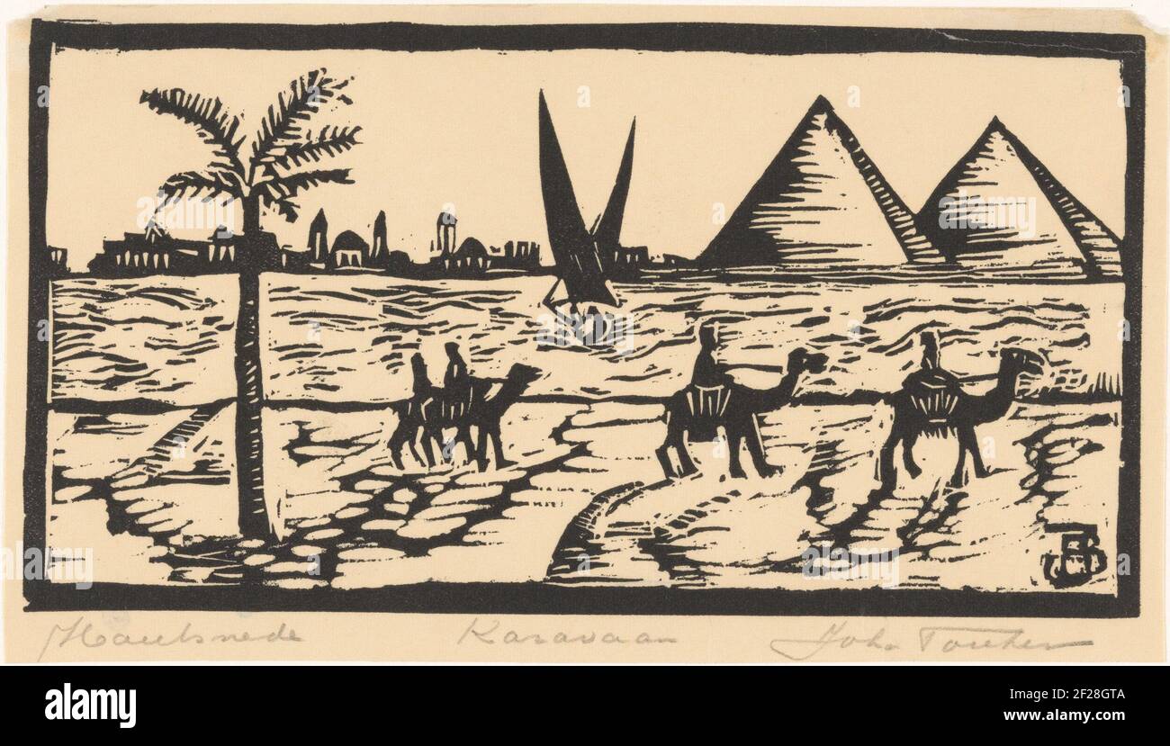 Karawane.EINE Palme und ein Karawane mit drei Kamelen entlang eines Flusses, wo ein Segelboot öffnet. Rechts im Hintergrund zwei Pyramiden. Stockfoto