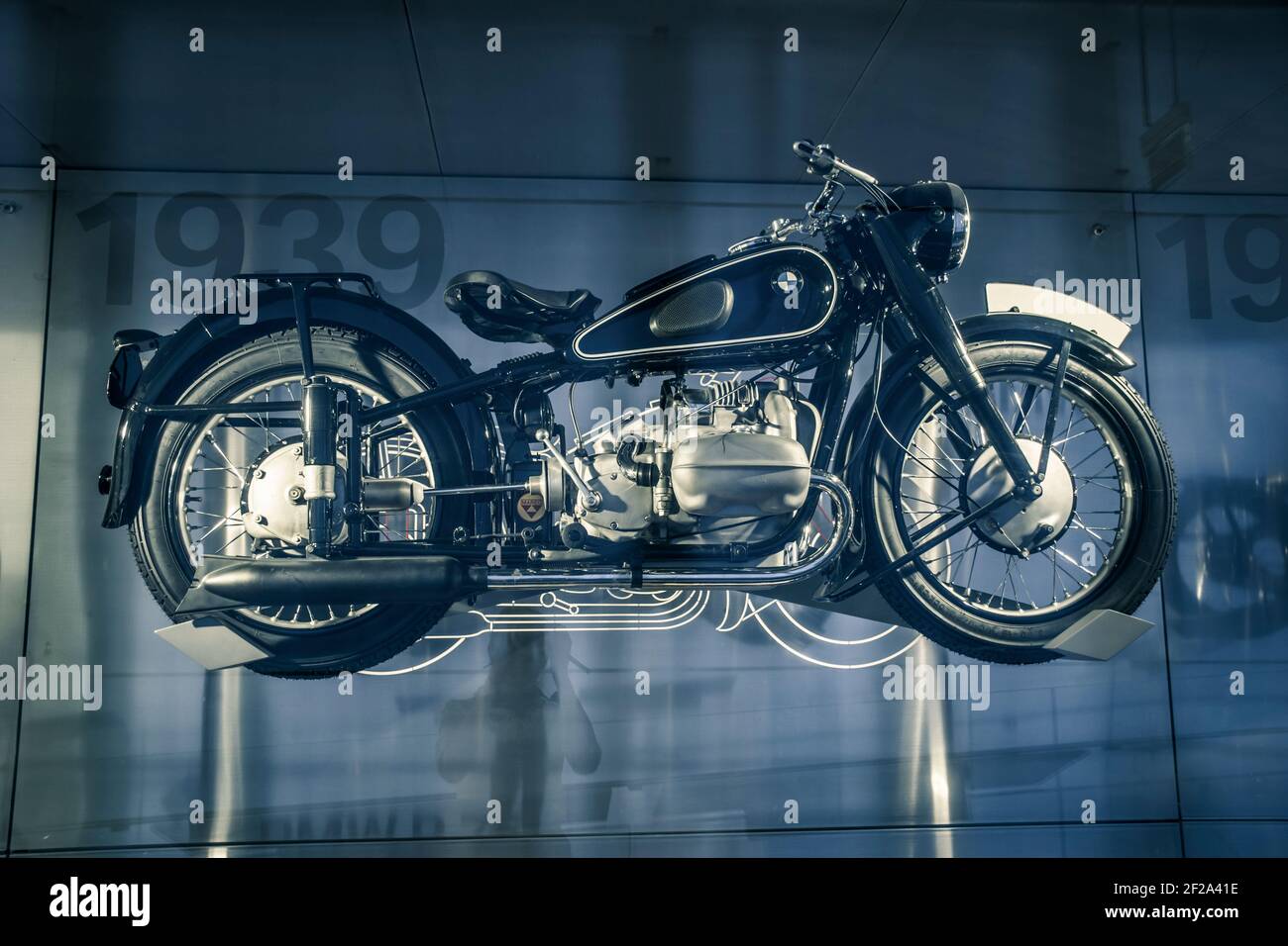 Bmw r71 -Fotos und -Bildmaterial in hoher Auflösung – Alamy