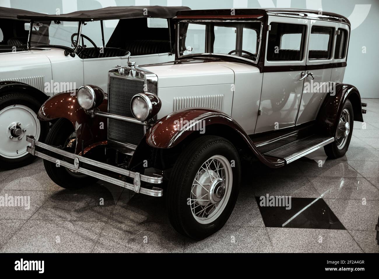 4. Juni 2019, Moskau, Russland: Seitenansicht von Willys Overland 96 A 1929. Klassische Retro-Autos der 1920er Jahre. Stockfoto