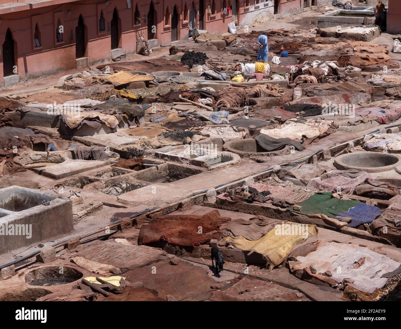 High Shot einer der alten Gerbereien in marrakesch, marokko Stockfoto