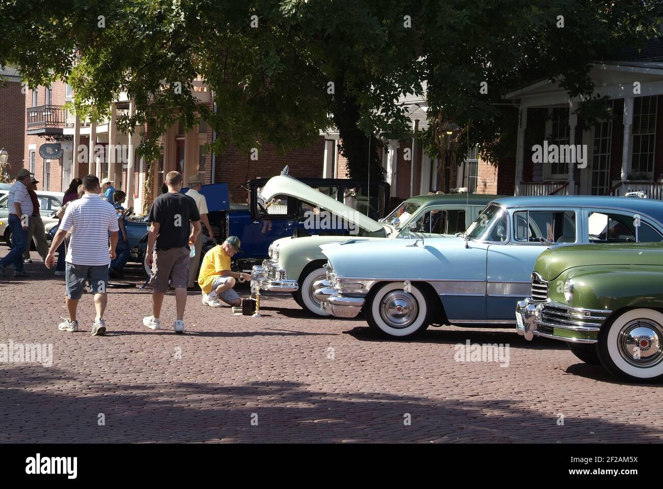 ST. CHARLES, VEREINIGTE STAATEN - Sep 30, 2006: Oldtimer auf einer Outdoor-Auto-Show in Missouri. Stockfoto