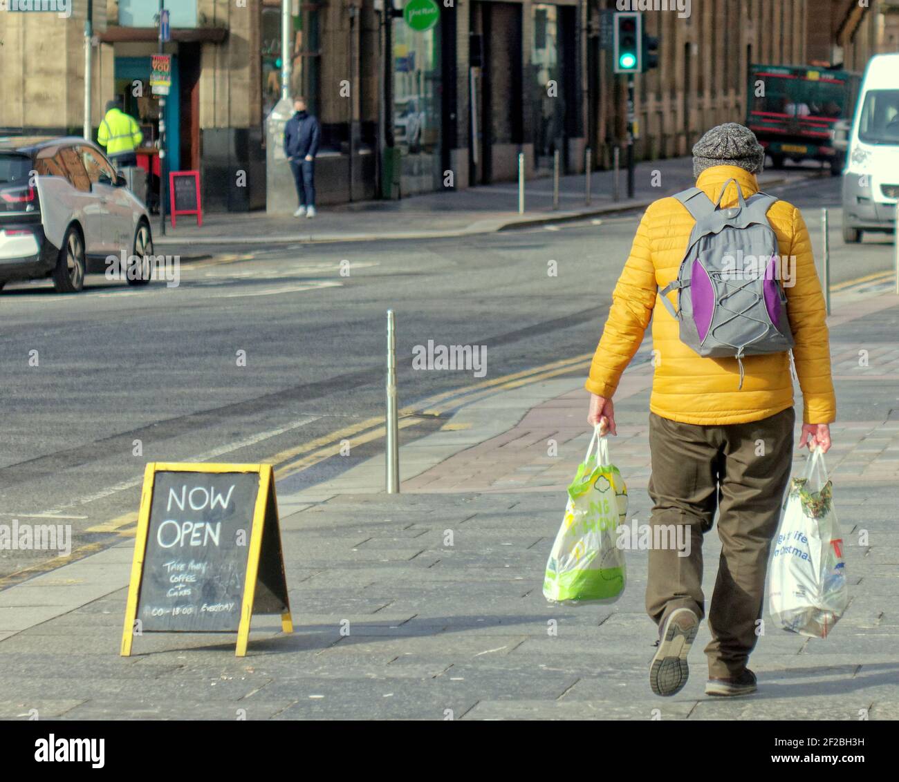 Glasgow, Schottland, Großbritannien 11th. März 2021. Lockdown Donnerstag sah eine trostlose Innenstadt durch die Auswirkungen von covid Regulierung und regen. Quelle: Gerard Ferry/Alamy Live News Stockfoto