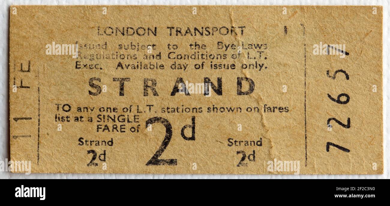 Old London Transport U-Bahn oder U-Bahn-Ticket von Strand Station Stockfoto
