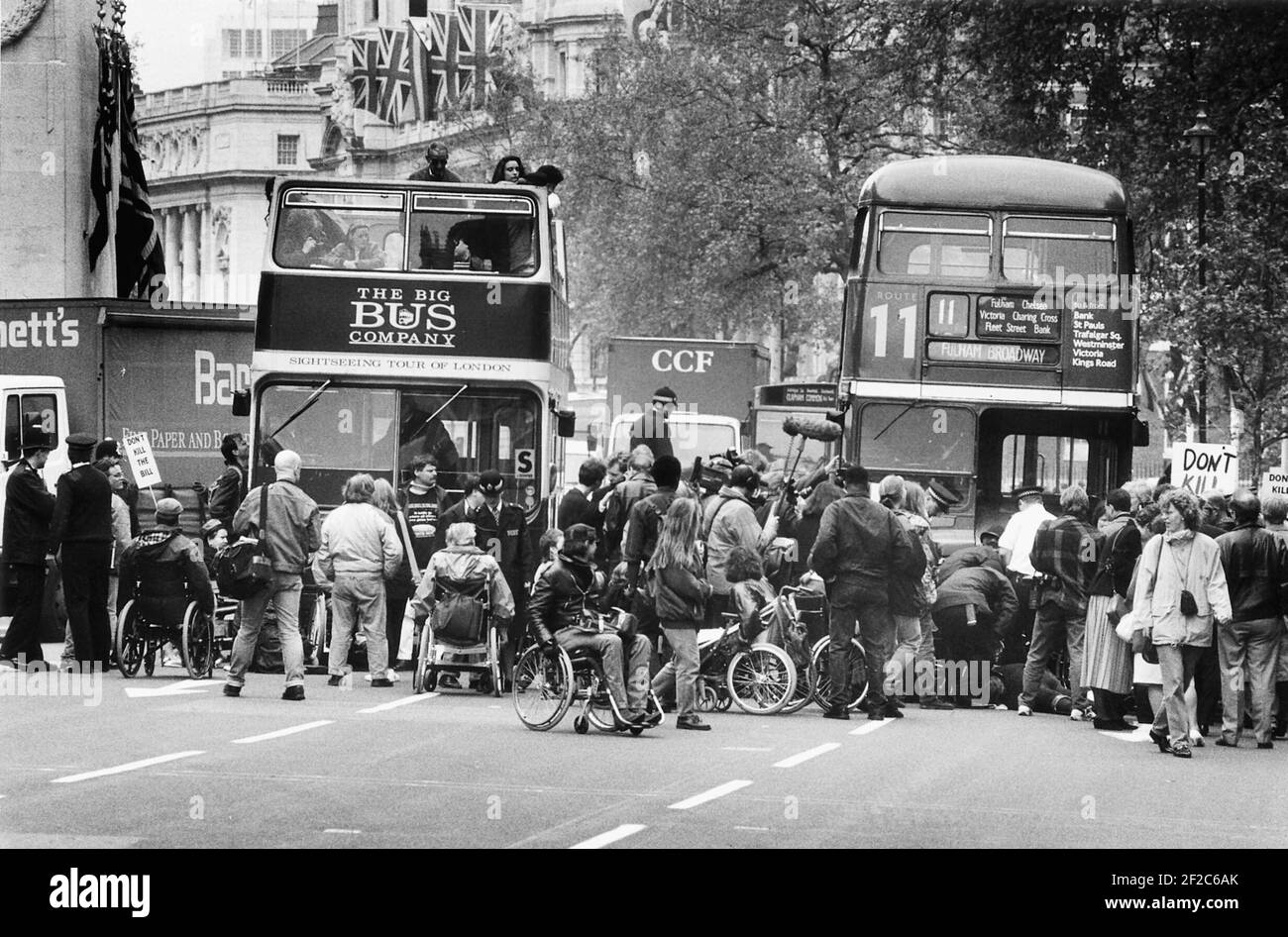 Behindertenlobby im Sozialversicherungsministerium Mai 1994outside Richmond House Stockfoto