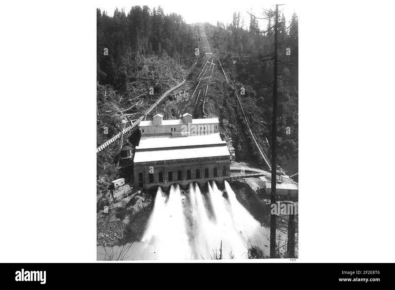 Kraftwerk des Wasserkraftwerks Puget Sound Power Co, Puyallup River, Electron Stockfoto