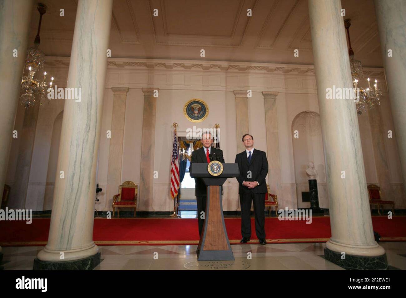 Präsident George W. Bush kündigt die Ernennung von Richter Samuel A. Alito Jr. zum Obersten Gerichtshof der Vereinigten Staaten an. Stockfoto