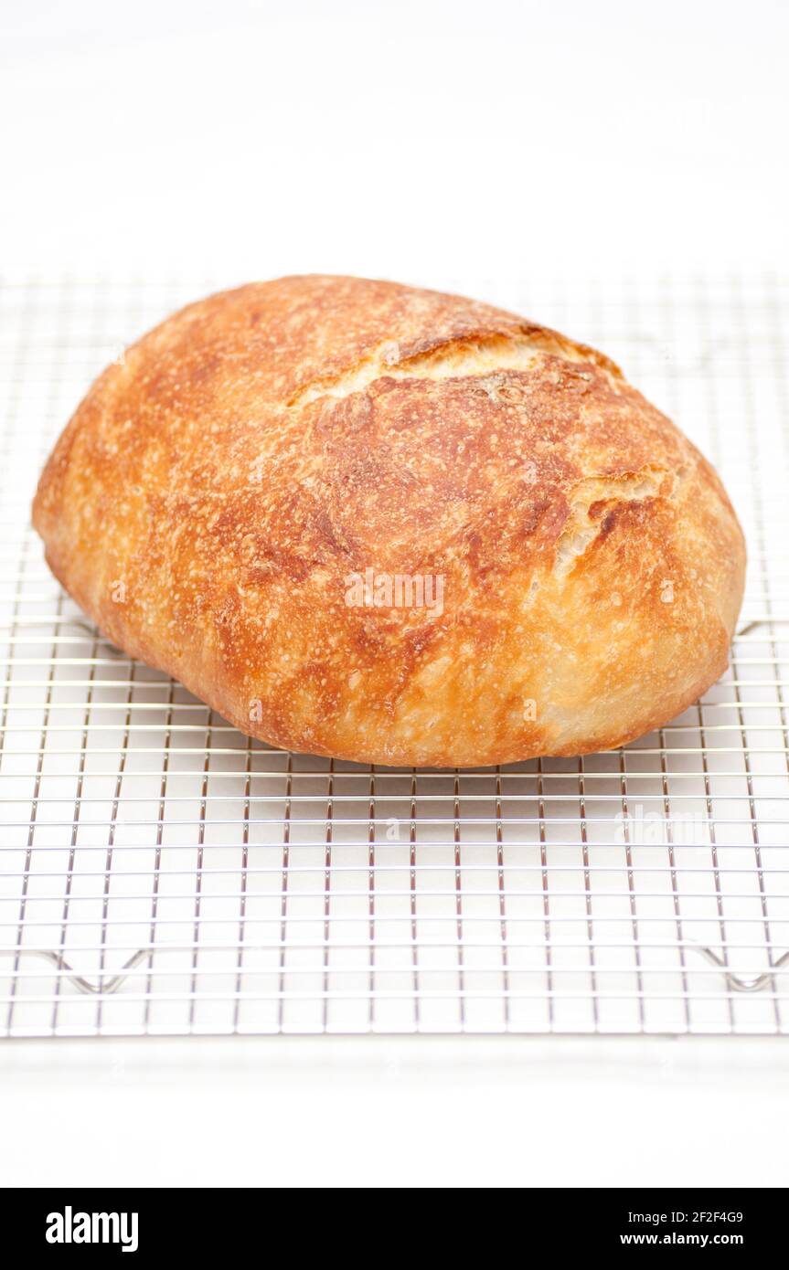 Hand gemacht artisinal 18 Stunden über Nacht frisches Brot, handwerklich Stil Stock Foto Stockfoto