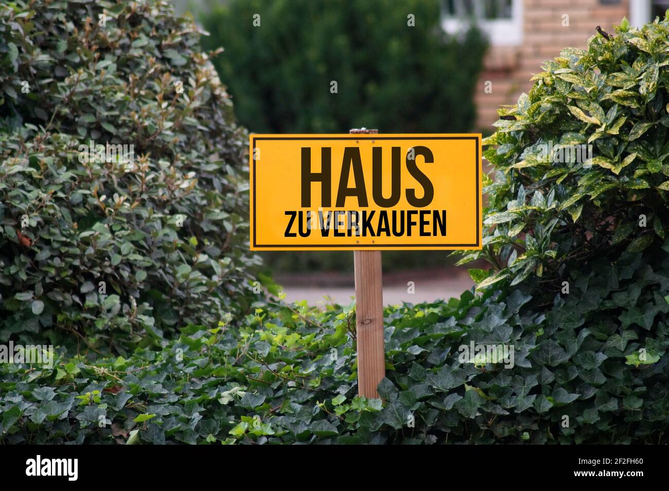 Ein Haus für Verkauf Zeichen Stockfoto